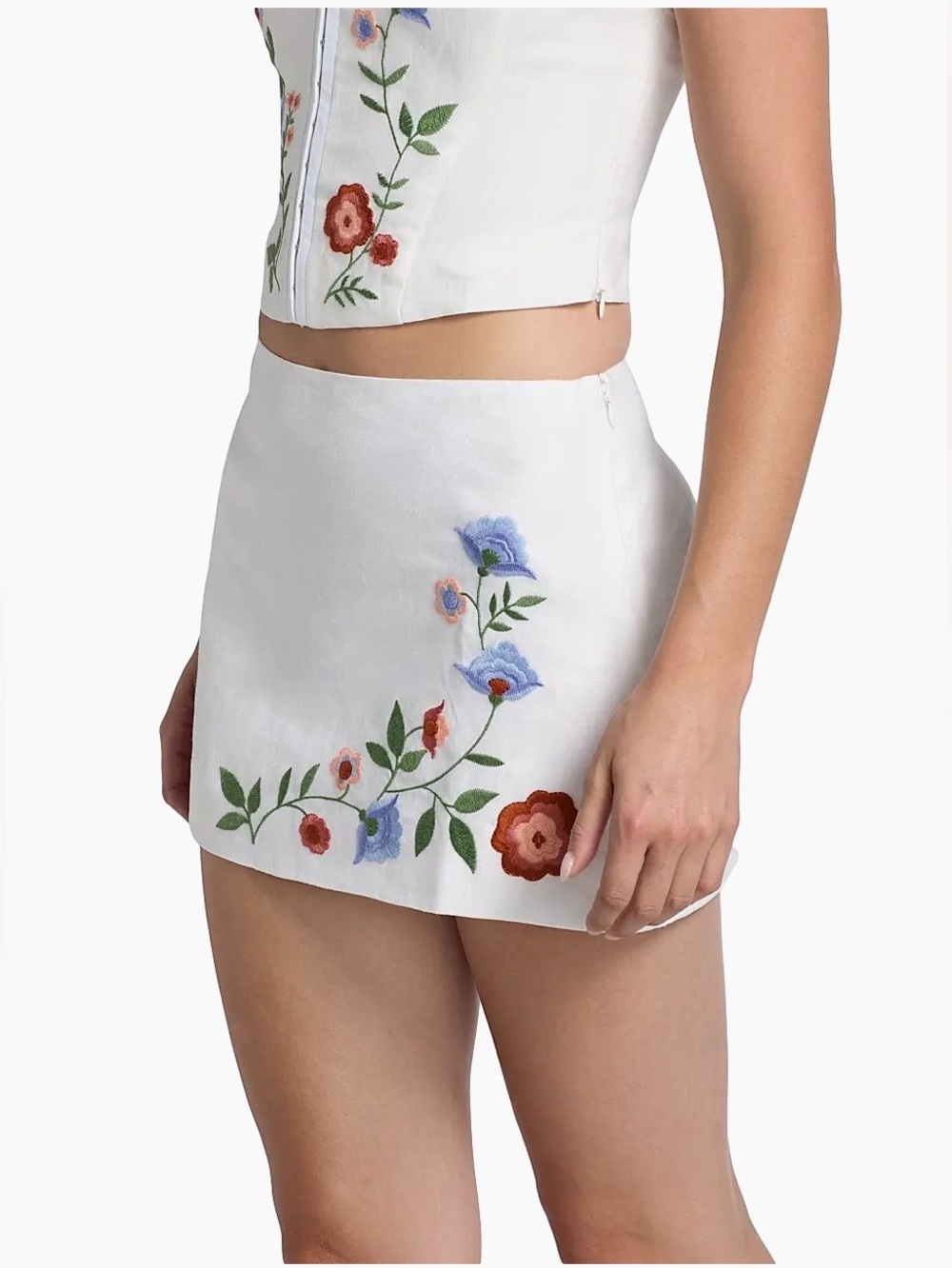 NWT Size 10 - Reformation 100% Linen floral embroidery Mini Skirt - Picture 4 of 15